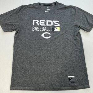 Nike Cincinnati Reds Baseball Gray T-shirt Neon Green Yellow sz Medium Worn once